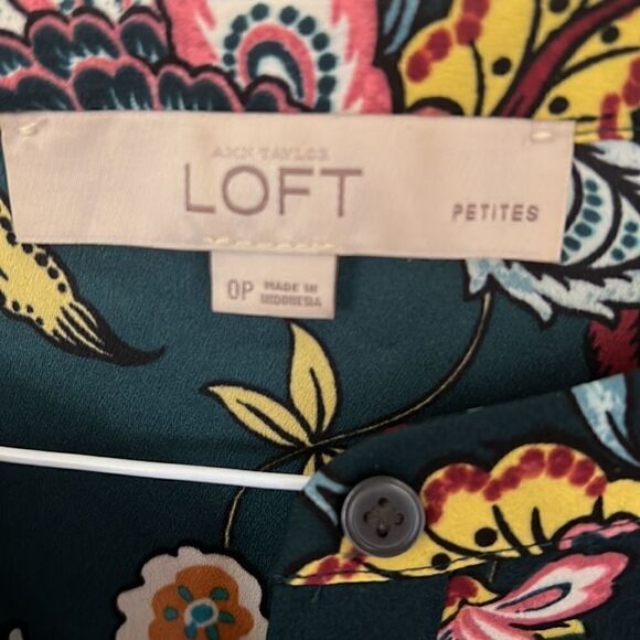 LOFT amazing Floral Dress - Picture 3 of 6